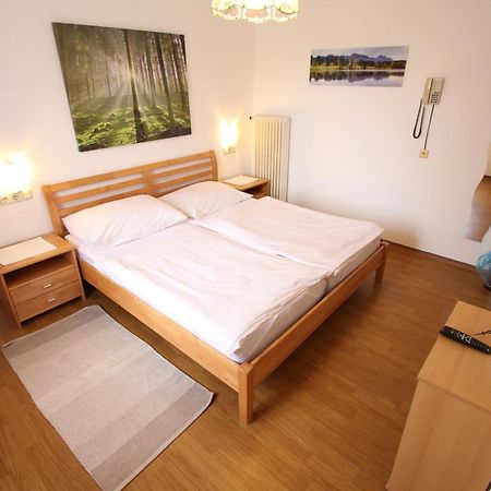 Cprooms24 Miesenbach  Esterno foto