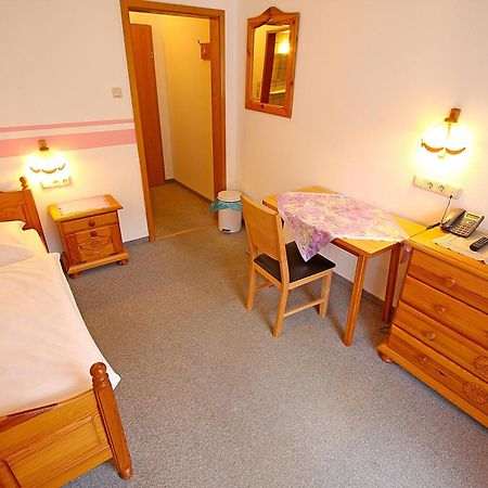 Cprooms24 Miesenbach  Esterno foto